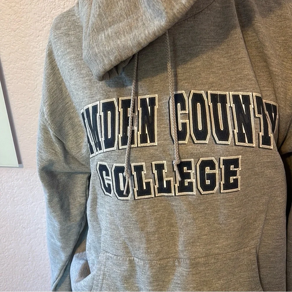 sweatshirt hoodie size large - Picture 2 of 5